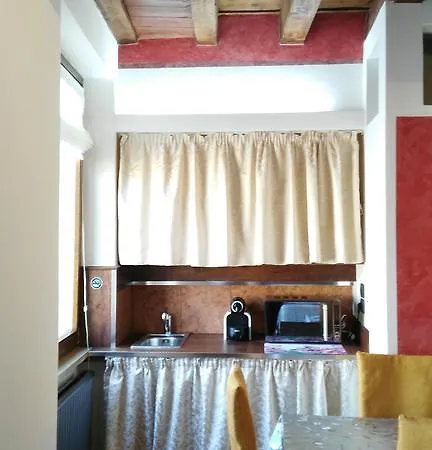 Antica Via Roma Garden View Nocleg ze śniadaniem 2*