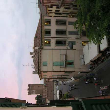 Antica Via Roma Garden View Nocleg ze śniadaniem 2*